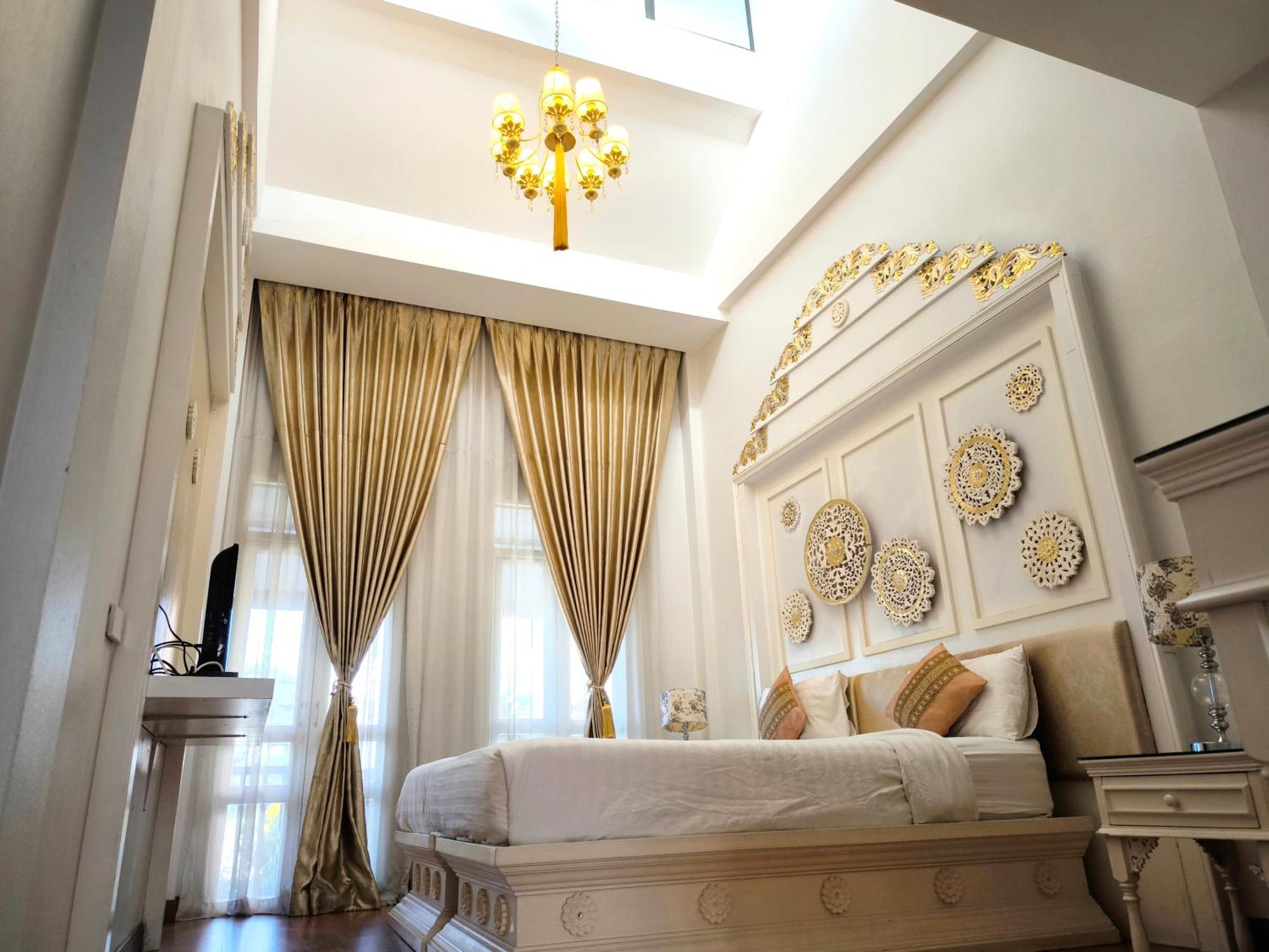 Ratchiangsaen Flora House Hotel Csiangmaj Kültér fotó