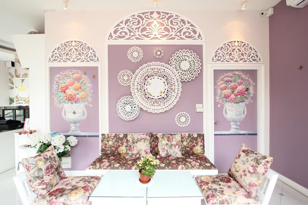 Ratchiangsaen Flora House Hotel Csiangmaj Kültér fotó